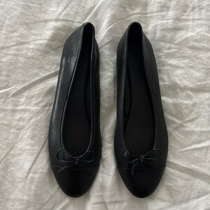 NWOT Black Ballet Flats
